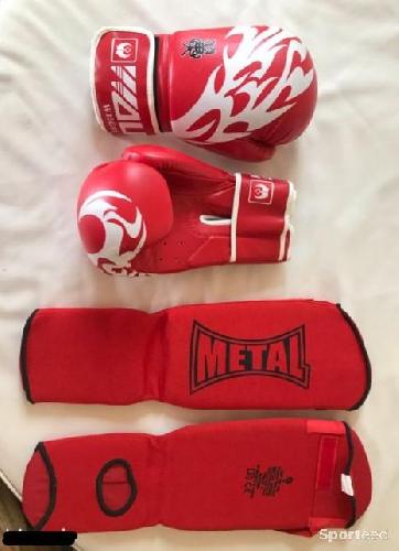 Ensemble BOXE : gants et protèges tibias-pieds