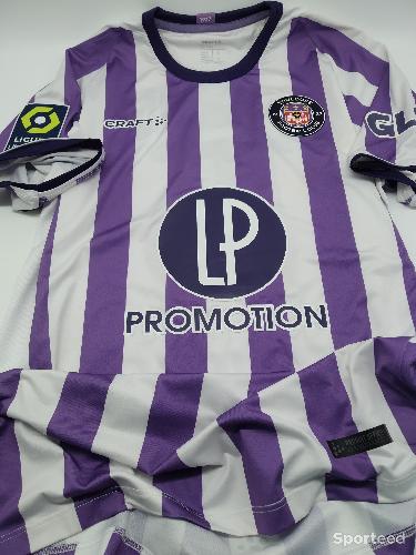 Football - Toulouse FC - Maillot porté/signé par Aron Donnum - photo 6