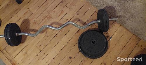 Barre z avec 50kg de poids