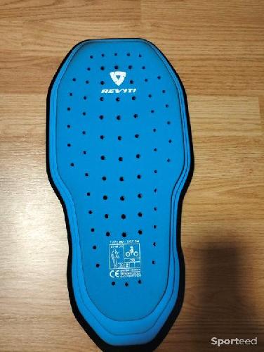dorsale rev'it taille 4