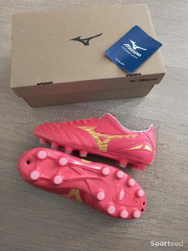 Football - Chaussures de football mizuno morelia néo IV pro neuves taille 41 - photo 6