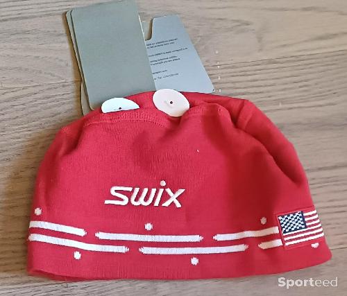 Ski de randonnée - Bonnet Swix USA Beanie Pro Fit Hat - photo 3