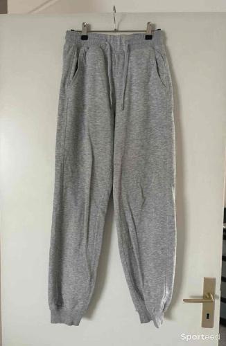 Pantalon molleton gris chiné