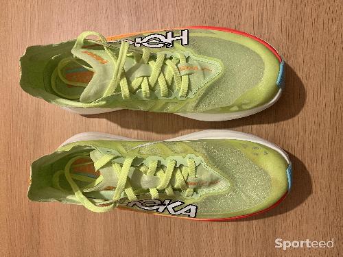 Course à pied route - Chaussures de running Hoka Rocket X 2 - photo 4