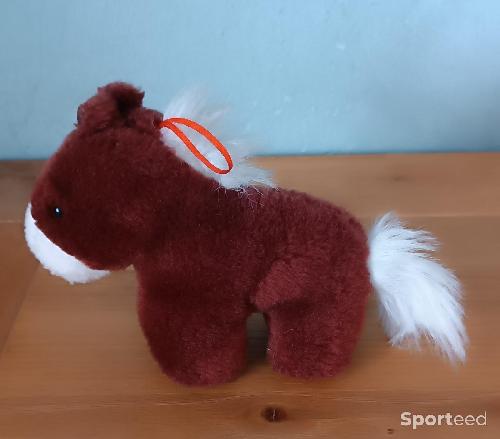 Equitation - Lot de 6 petites peluches, dont 5 chevaux - photo 6