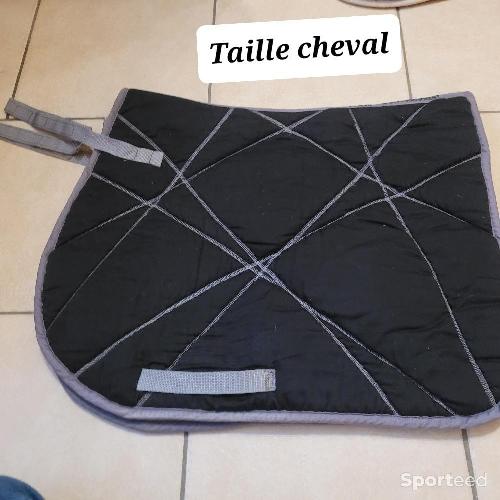 Equitation - Tapis noir avec ligne taille cheval  - photo 4