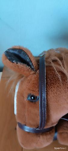 Equitation - Cheval en peluche, assez grand - photo 6