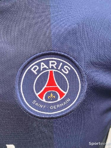 Football - Maillot Ibrahimovic PSG  - photo 6