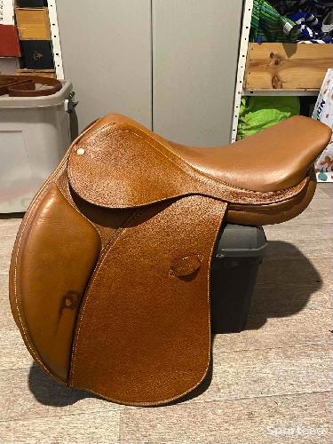 Equitation - Selle mixte en cuir marron Fouganza 17,5 pouces  - photo 6