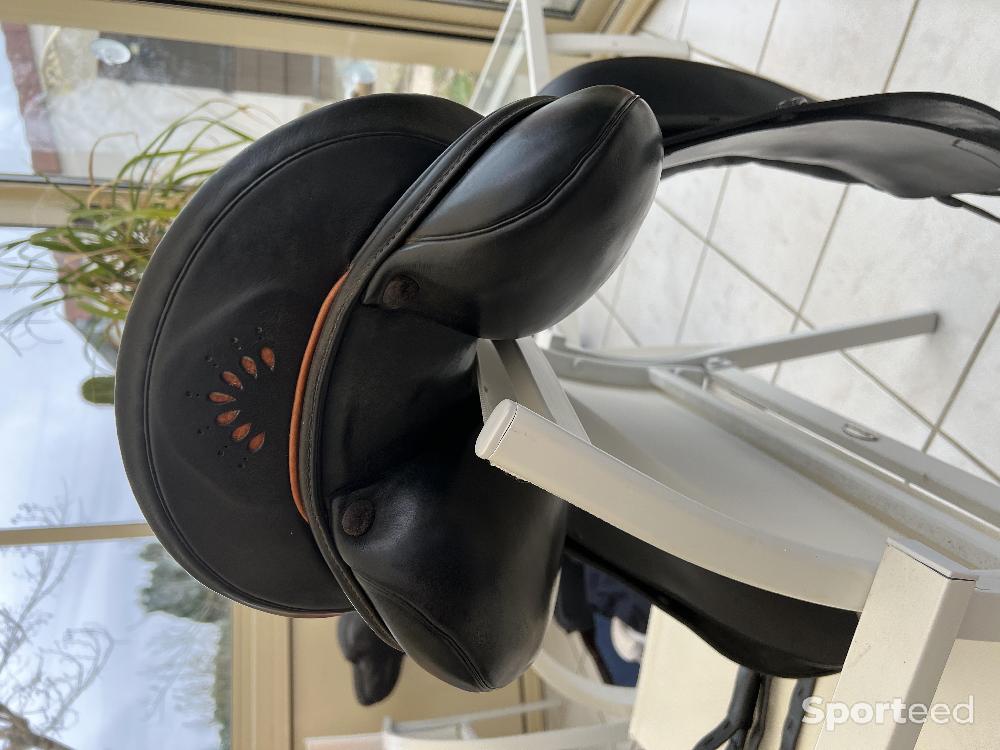 Equitation - Selle de dressage prestige - photo 2