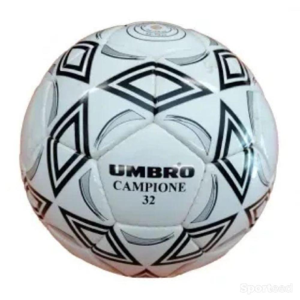 Football - Ballon football Umbro Campione T3 - photo 1