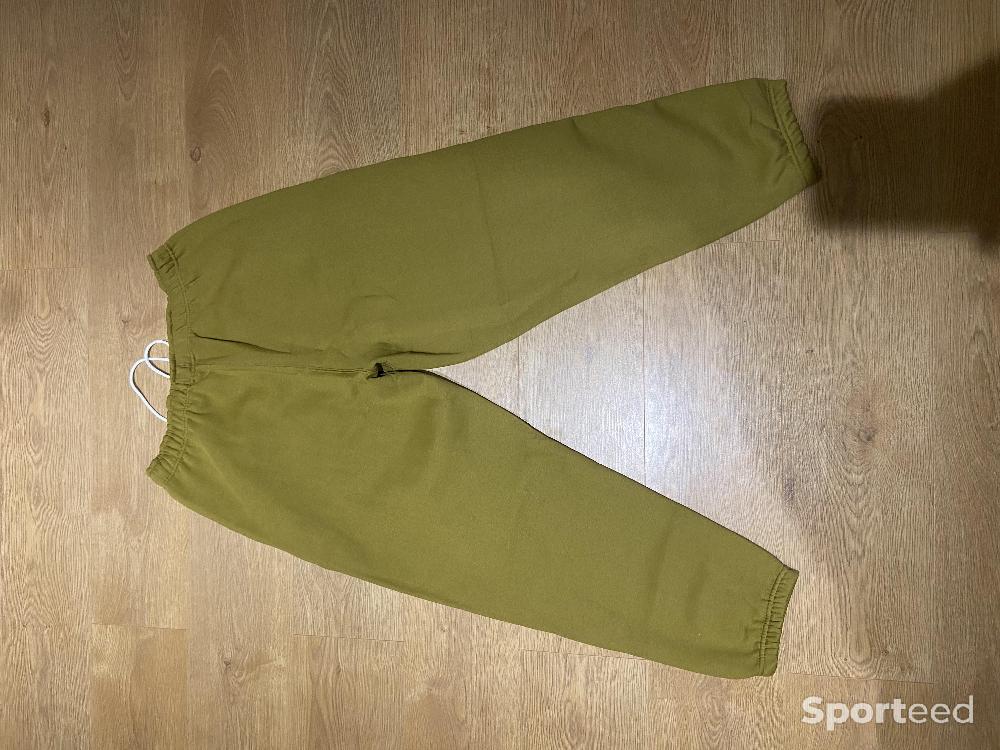 Sportswear - Jogging Nike Fleece Solo Swoosh vert militaire taille L - photo 3