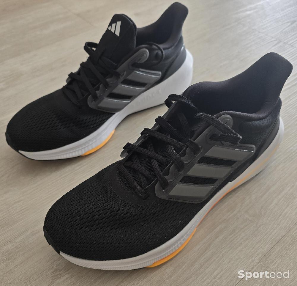 Course à pied route - Chaussures de running Adidas 44 - photo 3