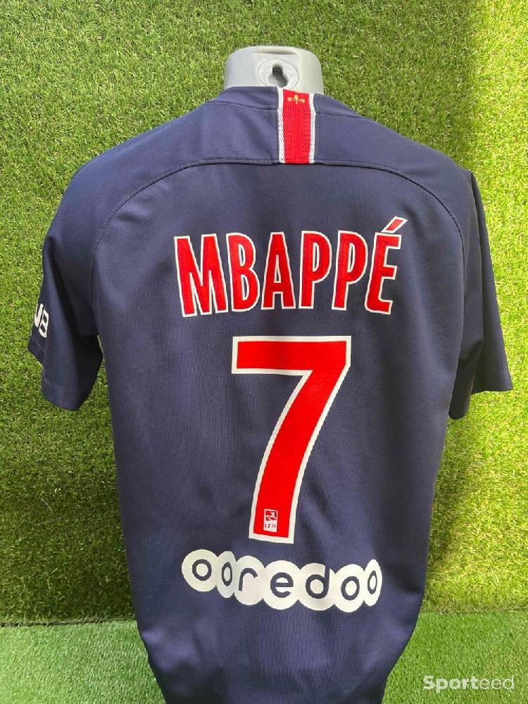 Football - Maillot Mbappé PSG  - photo 1