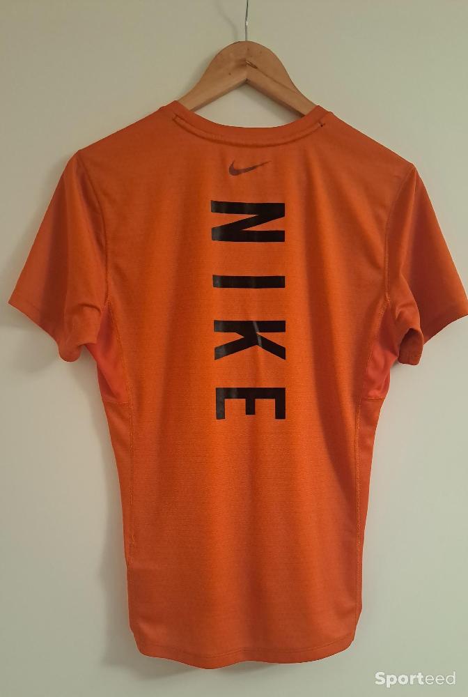 Vélo route - Maillot running Nike - couleur orange - Taille S - photo 3