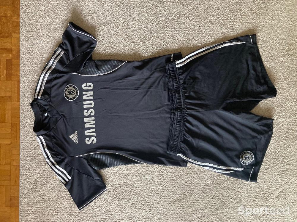 Football - Maillot foot + short CHELSEA  - photo 1