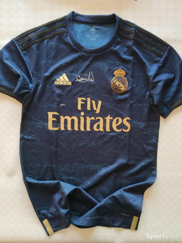 Football - Maillot Real Madrid signé par Aurélien Tchouaméni avec certificat - photo 1