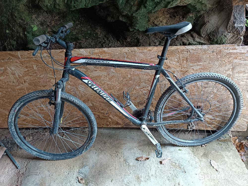 Vélo tout terrain - VTT - VTT Specialized 24' • Faire offre - photo 4