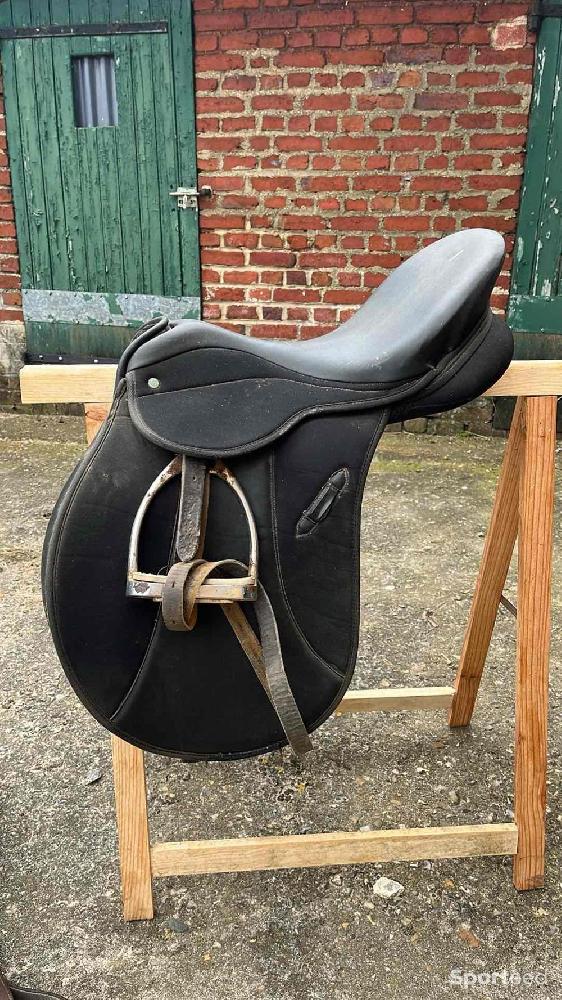 Equitation - Selle synthétique  - photo 1