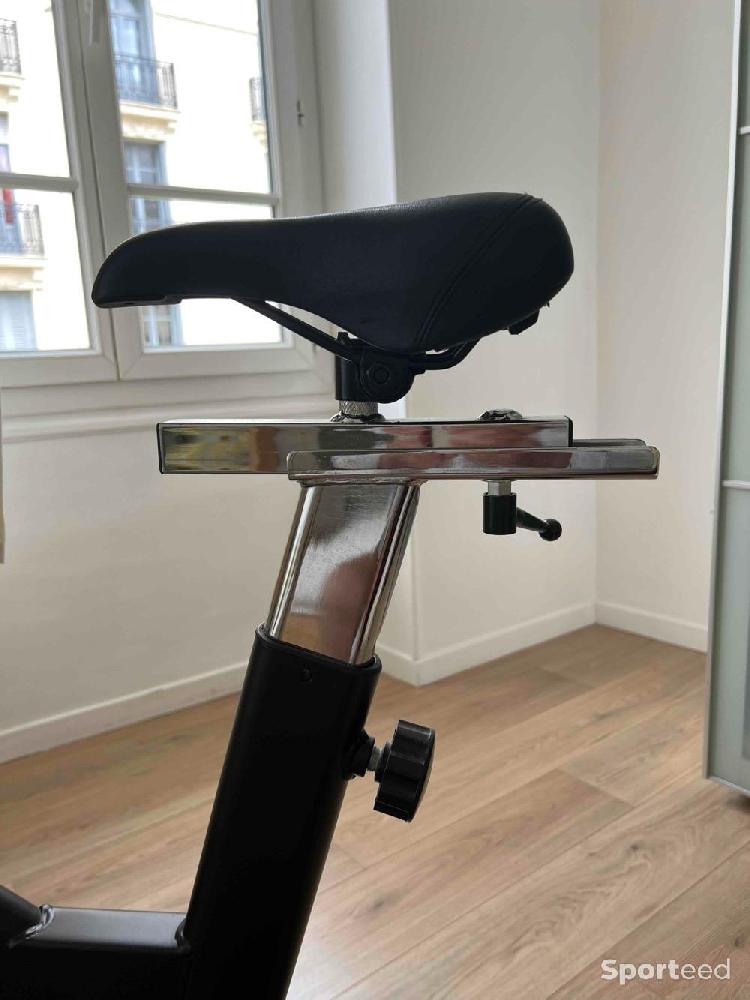 Fitness / Cardio training - Vélo d’appartement MOOVYOO - photo 4