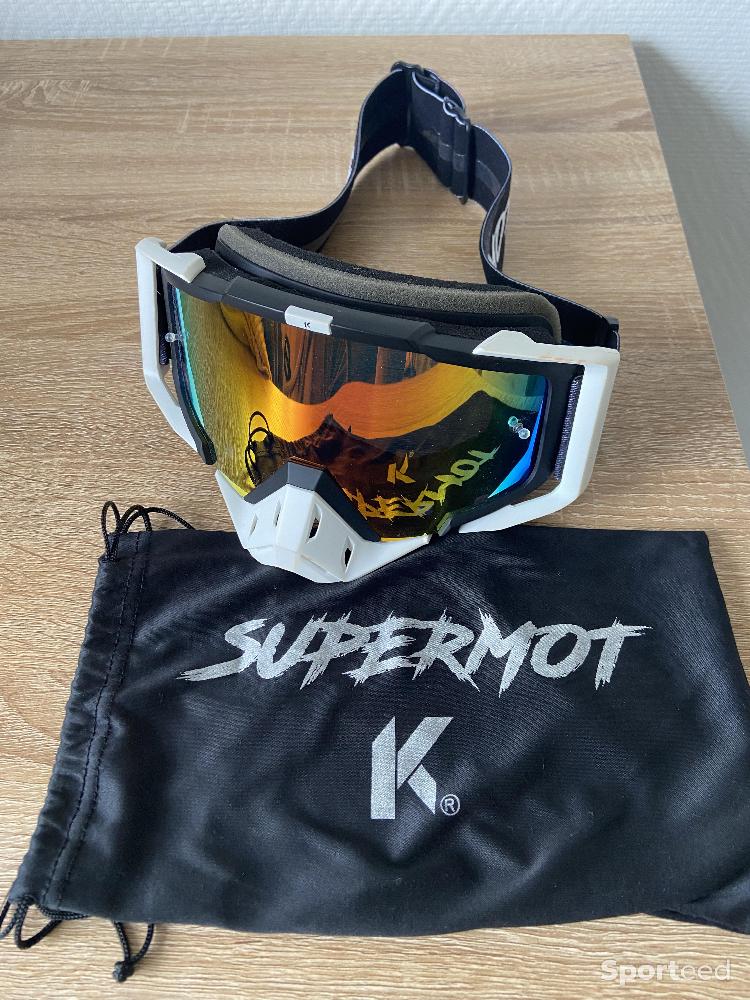 Moto route - Casque cross Airoh WRAAP - PIN UP + Masque Iridium - NEUF (Jamais porté) - photo 4
