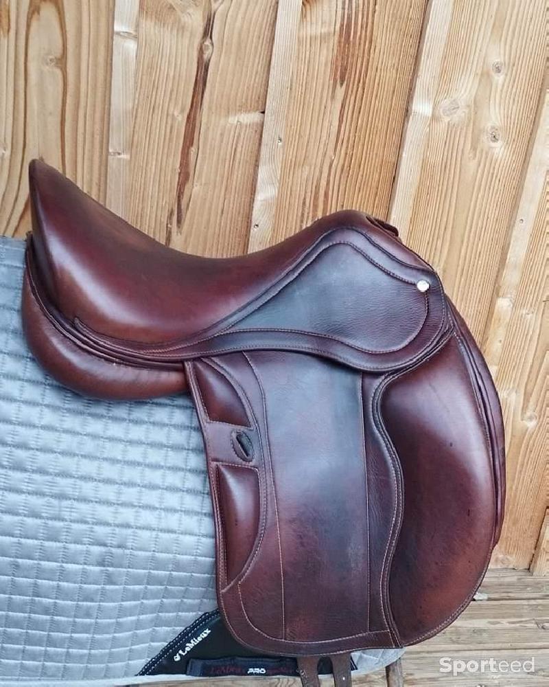 Equitation - Selle dressage Fleur de Lys - photo 1