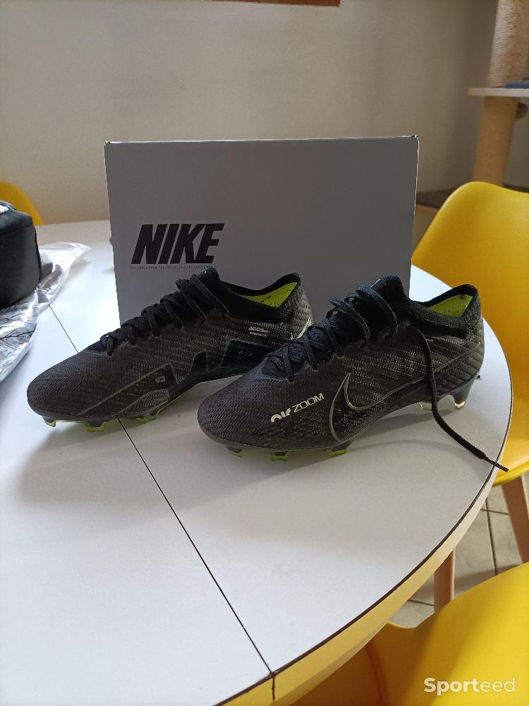 Football - Chaussures de foot Nike T38 - photo 1