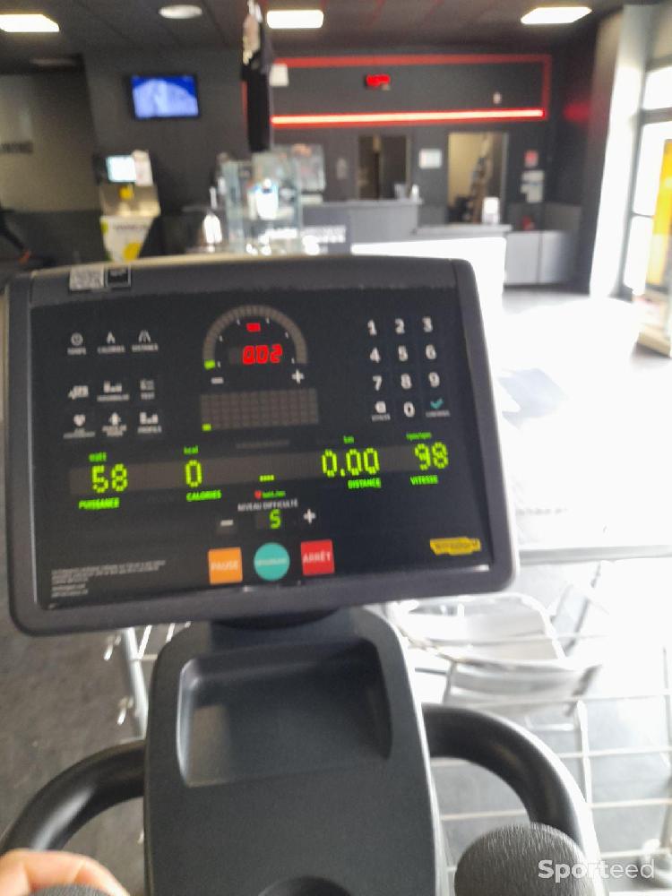 Fitness / Cardio training - VELO ELLIPTIQUE CROSSOVER TECHNOGYM - photo 4