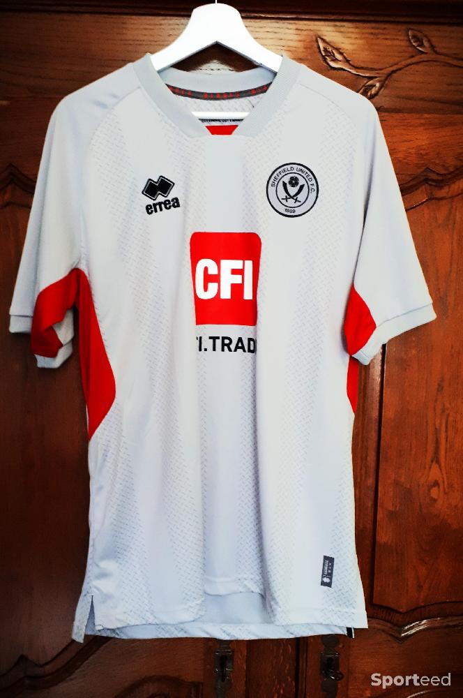 Football - Sheffield United official store shirt - photo 1