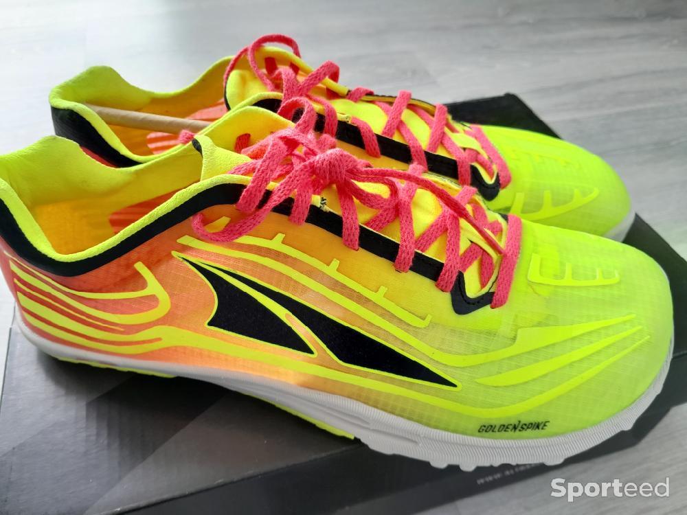 Athlétisme - Chaussures de pointes  - photo 2