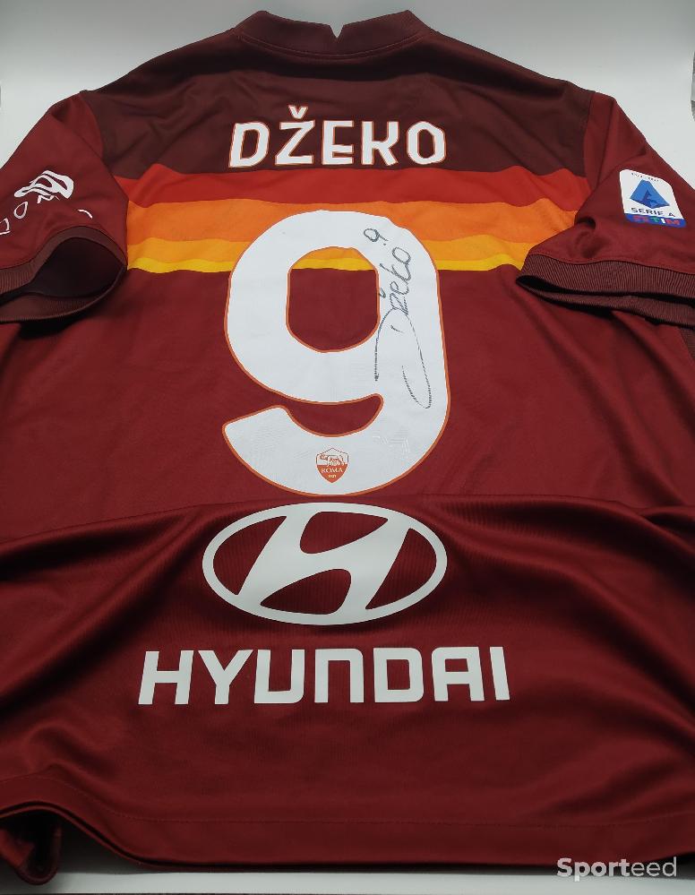 Football - AS Roma - Maillot signé par Edin Dzeko - photo 1