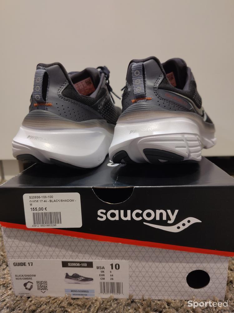 Course à pied route - Chaussures de running Saucony Guide 17 neuves  - photo 2