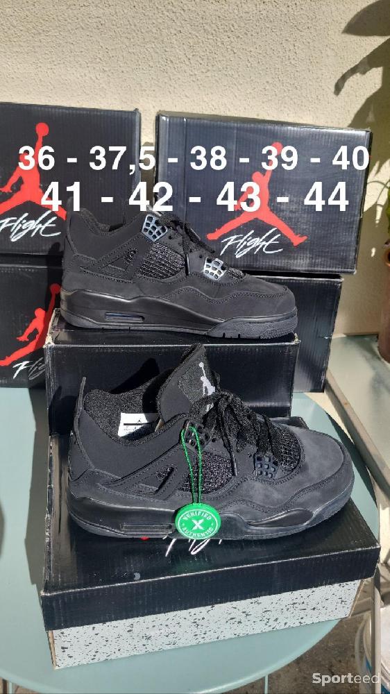 Marche athlétique - Air jordan 4 retro black - photo 1