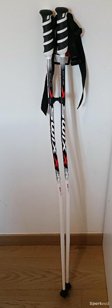 Ski alpin - Bâtons Swix JA-112 SGGS Poles JR BlancNoir 115 cm - Neuf avec étiquette - photo 1