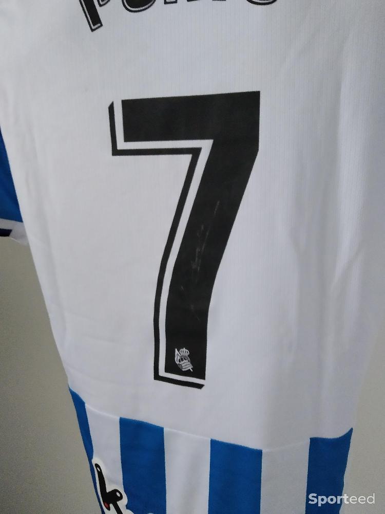 Football - Maillot Real Sociedad porté et signé par Cristian Portu - photo 3