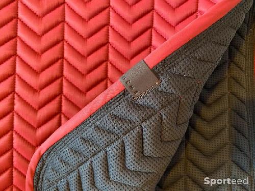 Equitation - Tapis de Selle « Softy » Cheval bordeaux - photo 6