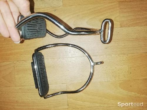 Equitation - lot de 2 paires d'etriers islandais neufs - photo 3