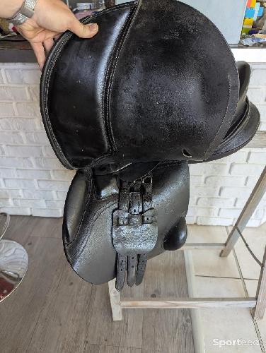 Equitation - Selle en cuir noir 17,5 - photo 6