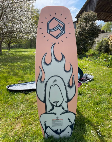 Ski nautique / Wakeboard - Wakeboard neuf LIQUID FORCE  - photo 5