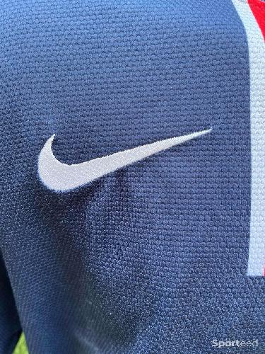 Football - Maillot Ibrahimovic PSG  - photo 6