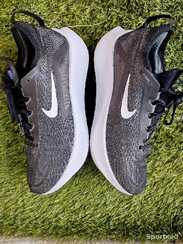 Course à pied route - Nike zoom fly 4 carbone  - photo 6