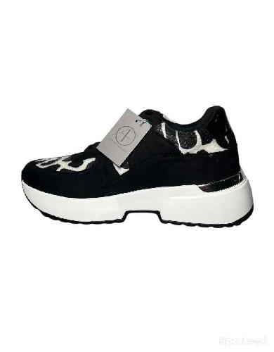 Sportswear - Chaussures Baskets Active Fashion Noir et Blanche Femme - photo 5