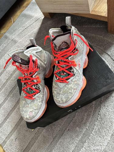 Basket-ball - Lebron XIX édition « fast food » - photo 6