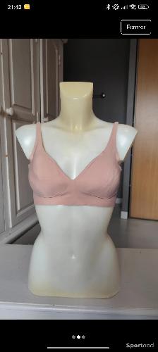 Pilates / Gym douce - Brassière rose de sport rembourrée - 85B - photo 4