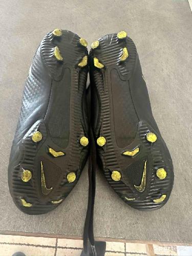 Football - Chaussures foot enfant taille 32 - photo 4