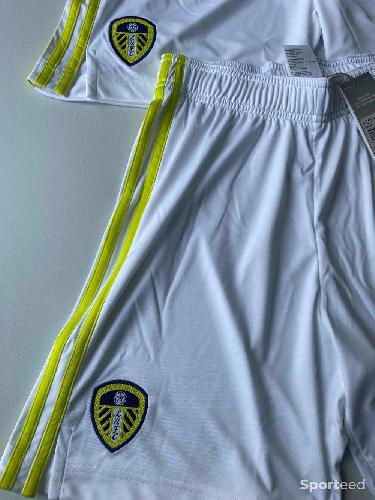 Football - Lot 2 shorts adidas leeds blanc et jaune taille s homme  - photo 6