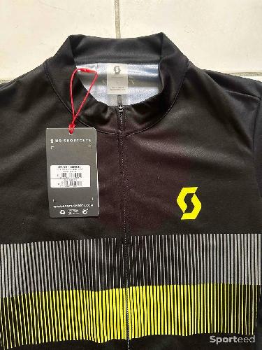 Vélo tout terrain - VTT - Maillot vélo Scott RC team 10  - photo 4