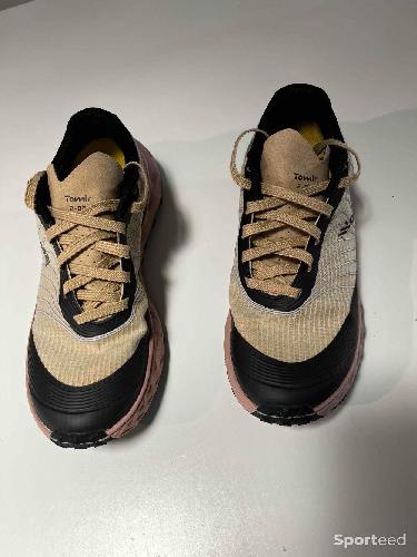 Course à pied trail - Chaussures running trail quasi neuves - photo 6