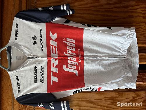 Vélo tout terrain - VTT - Ensemble cycliste Santini - Team Trek Segafredo  - photo 6