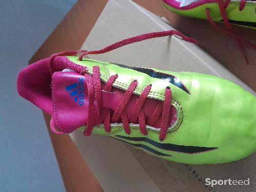 Football - Crampons de football de Marque Adidas  Taille  39 1/3 - photo 6